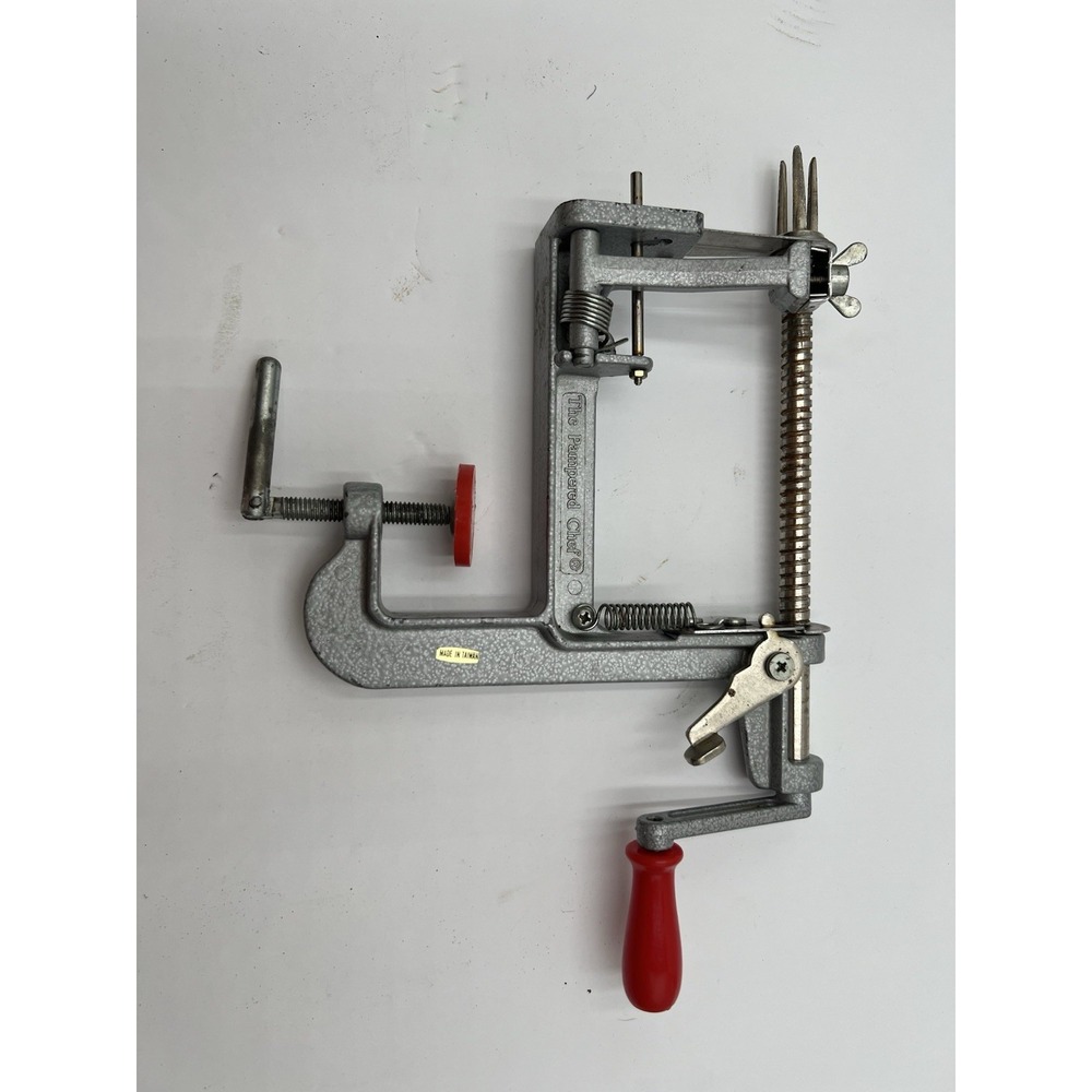 Vintage Pampered Chef Apple Peeler Corer Slicer Clamp Made in Taiwan #2430